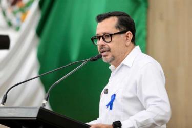 Recuerda Mario Guillén al profesor José Artemio López Aguilar en su natalicio