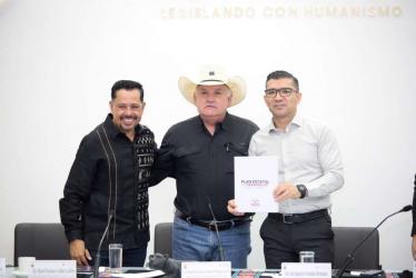 Congreso recibe Plan Estatal de Desarrollo 2025 -2030