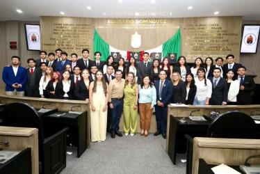 Realizan en Congreso “Parlamento Universitario en Ciencias Políticas de la UNICACH”