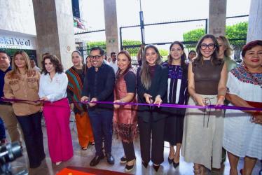 Inauguran Bazar “Re Evolución, Mujeres que Emprenden”