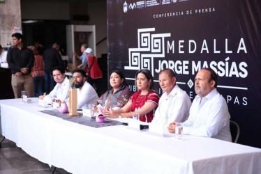 Presentan convocatoria para la entrega de la medalla: “Jorge Massías, Nube Viajera”