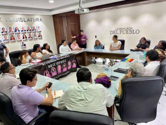 Diálogo abierto y respetuoso con comunidad LGBTTTIQ+ y madre buscadora