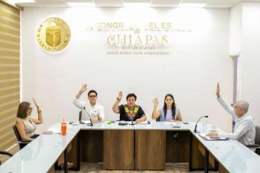 Turnan a comisiones diversas disposiciones municipales